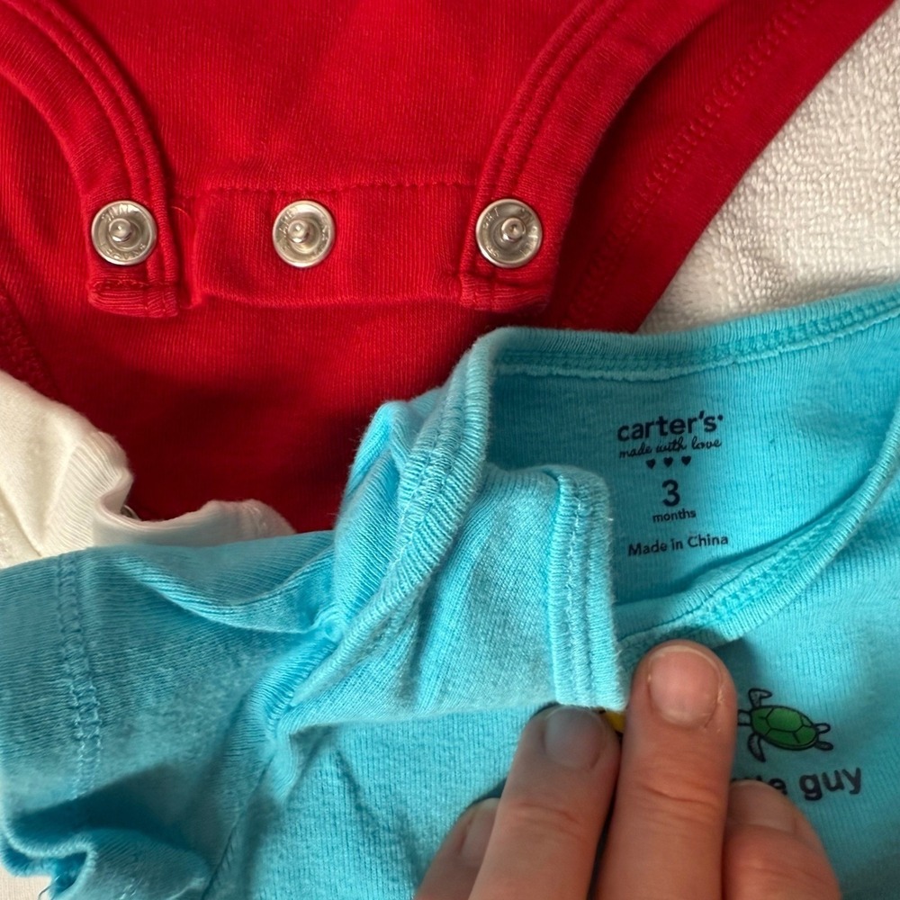 Carters Baby Bodysuits Lot of 6 Newborn 3 Months Neutral Colors - Picture 5 of 7